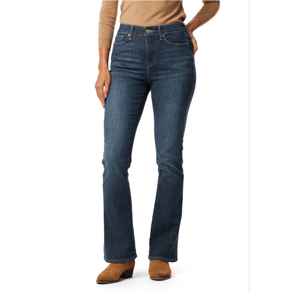 Levi Strauss Signature NWT mid rise bootcut jeans size 18